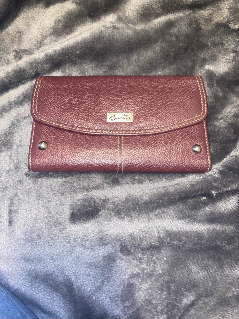 Buxton Burgundy Pebbled Leather Wallet with Contrast Stitching